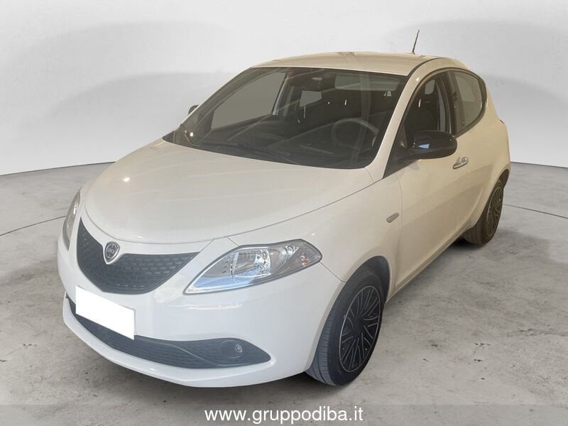 Lancia Ypsilon Ypsilon 1.0 firefly hybrid Silver s&s 70cv- Gruppo Diba