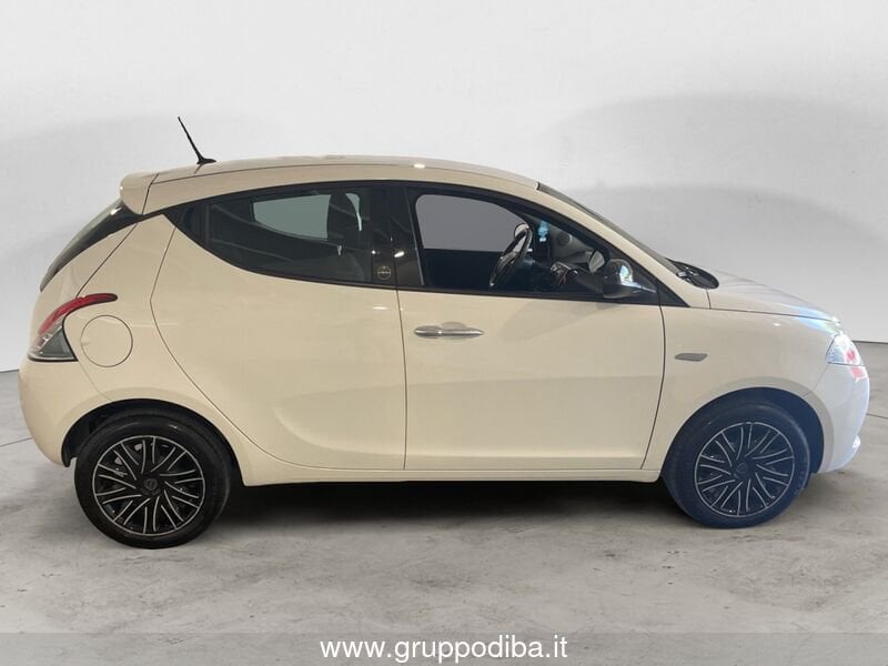 Lancia Ypsilon Ypsilon 1.0 firefly hybrid Silver s&s 70cv- Gruppo Diba