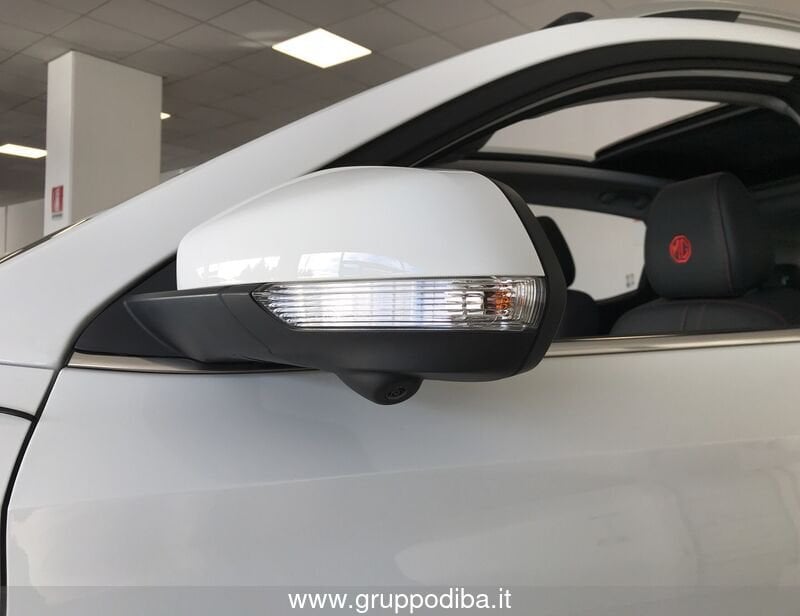 MG ZS MG ZS 1.0T 6MT LUX White- Gruppo Diba