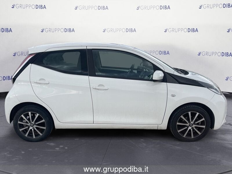 Toyota Aygo Aygo 5p 1.0 x-play my15- Gruppo Diba