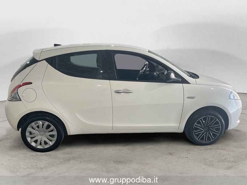 Lancia Ypsilon Ypsilon 1.0 firefly hybrid Gold s&s 70cv- Gruppo Diba