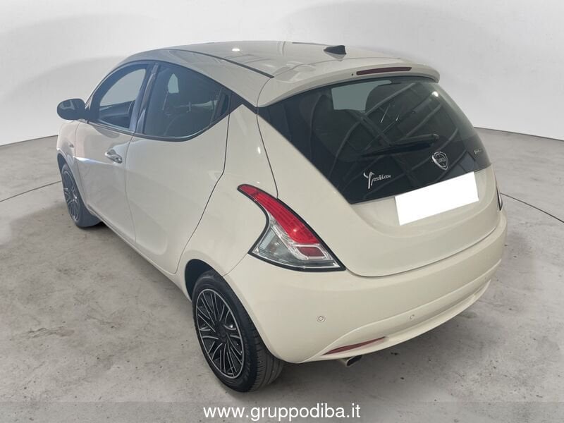 Lancia Ypsilon Ypsilon 1.0 firefly hybrid Gold s&s 70cv- Gruppo Diba