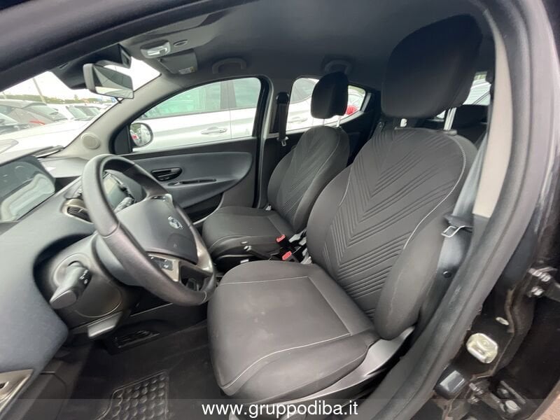 Lancia Ypsilon Ypsilon 1.0 firefly hybrid Gold s&s 70cv- Gruppo Diba