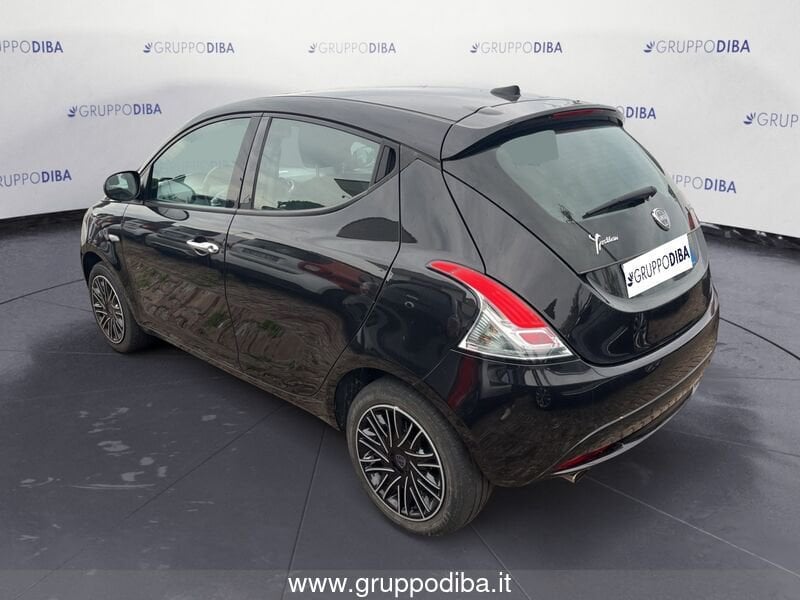 Lancia Ypsilon Ypsilon 1.0 firefly hybrid Gold s&s 70cv- Gruppo Diba