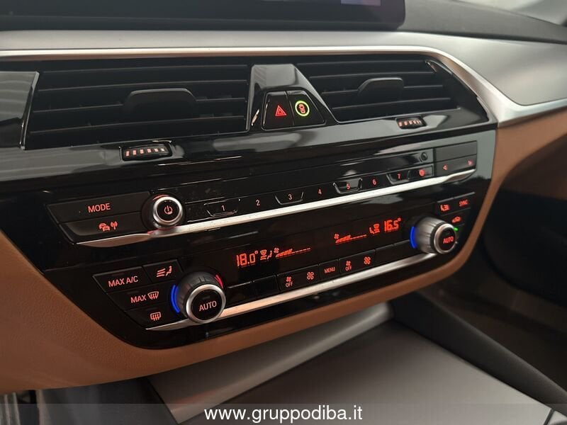 BMW Serie 5 Touring 520d Touring mhev 48V xdrive Business auto- Gruppo Diba