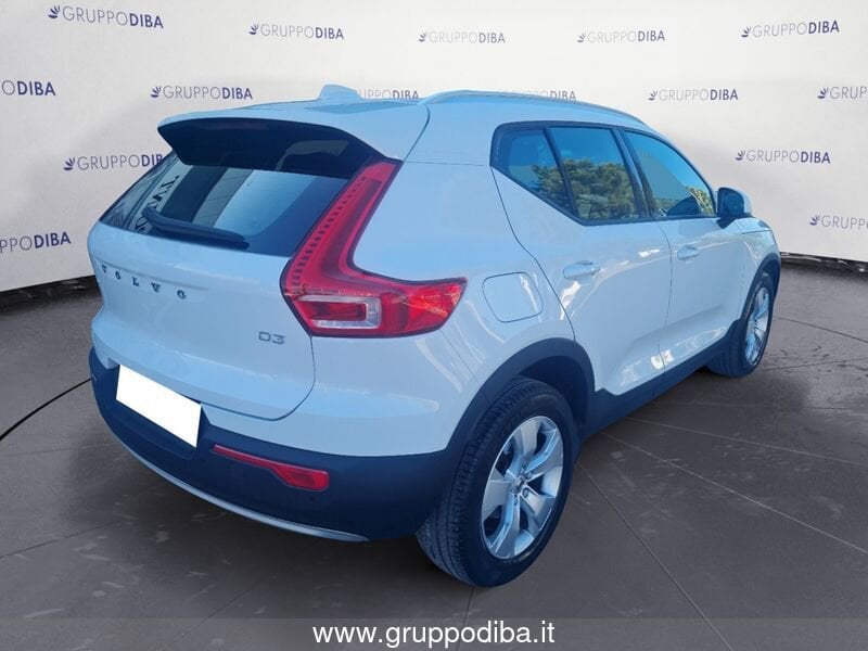 Volvo XC40 XC40 2.0 d3 Momentum geartronic- Gruppo Diba