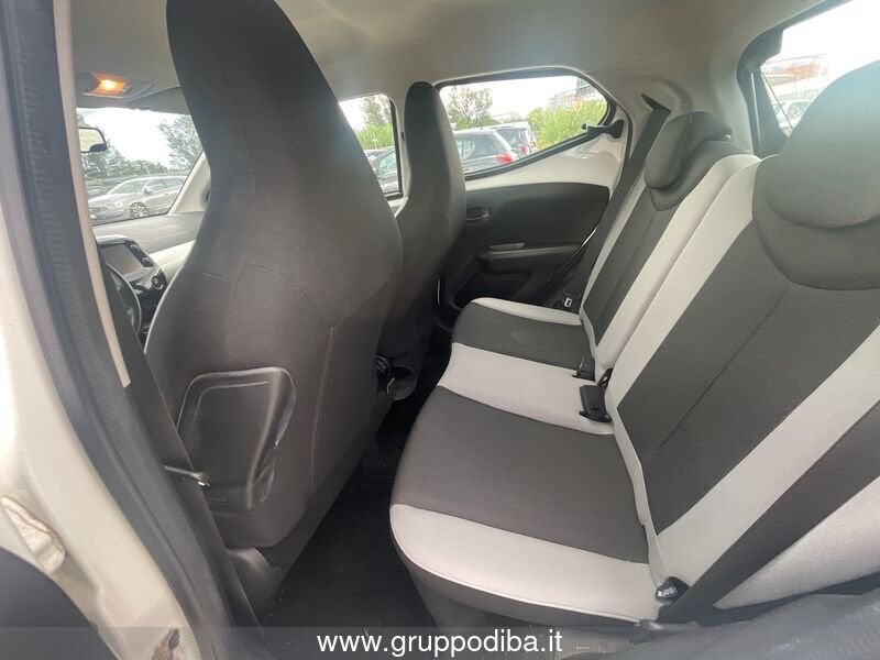 Toyota Aygo Aygo 5p 1.0 x-play my15- Gruppo Diba