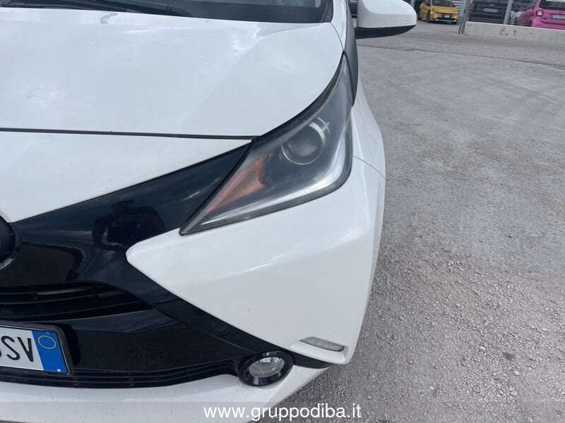 Toyota Aygo Aygo 5p 1.0 x-play my15- Gruppo Diba