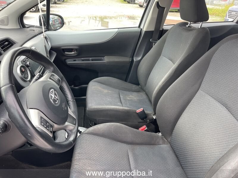 Toyota Yaris Yaris 5p 1.5h Lounge- Gruppo Diba