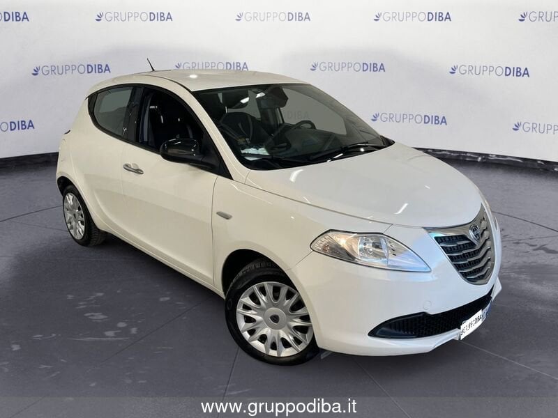 Lancia Ypsilon Ypsilon 1.2 8v Silver 69cv- Gruppo Diba